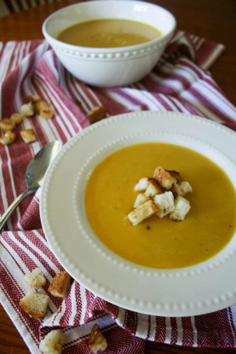 Autumn Squash Soup. The perfect fall and winter dinner that will be on repeat for the months to come.