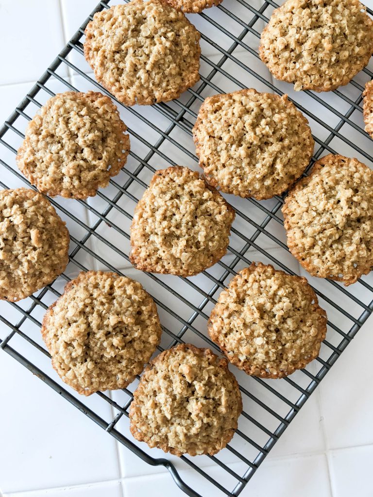 Mom's 4 Ingredient, 15 Minute Oatmeal Cookies