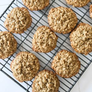 4 Ingredient 15 Minute Classic Oatmeal Cookies