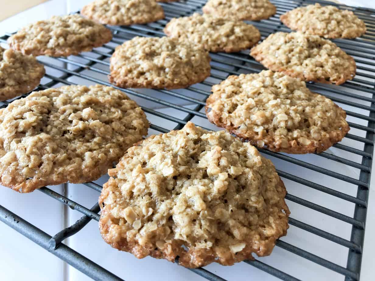 Mom's 4 Ingredient, 15 Minute Oatmeal Cookies To Eat, Drink & Be Married