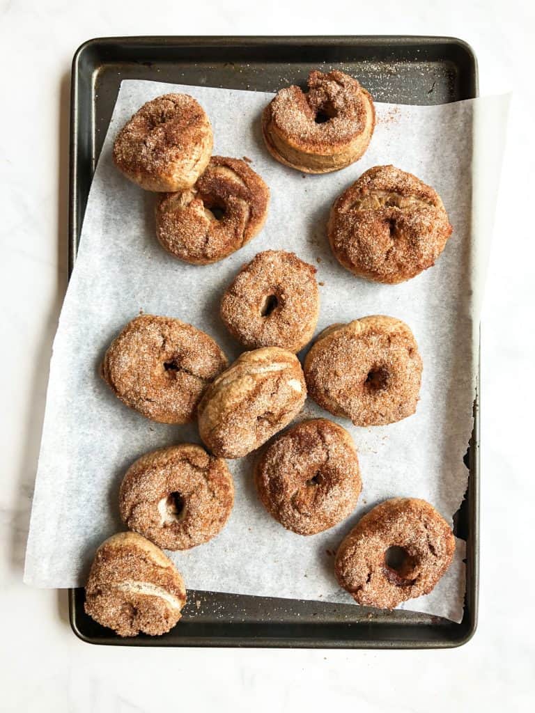 Bagels croquants au sucre à la cannelle